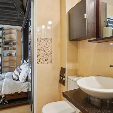 Appartement Bnbnova - Pompidou & Le Marais Parijs